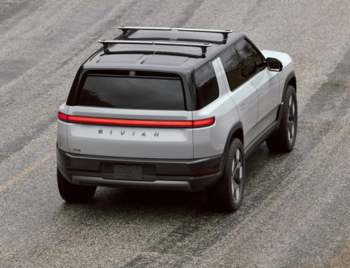 Rivian cuts hundreds of workers after R2 deliveries start